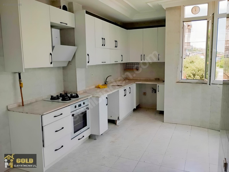 Gold'Dan_Karslılar _ Temiz Bahçeli Ferah 3+1 Kiralık Müstakil