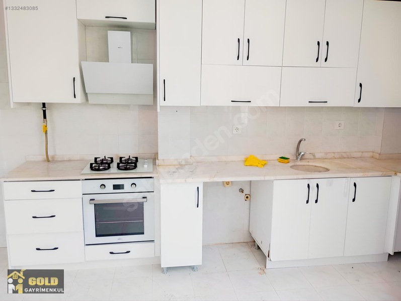 Gold'dan_karslılar _ Temiz Bahçeli Ferah 3+1 Kiralık Müstakil — fotoğraf 2