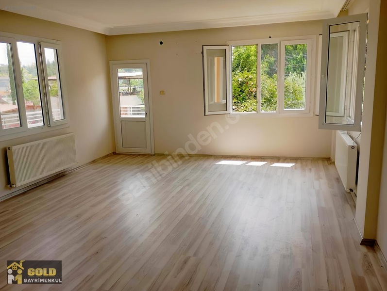 Gold'dan_karslılar _ Temiz Bahçeli Ferah 3+1 Kiralık Müstakil — fotoğraf 4