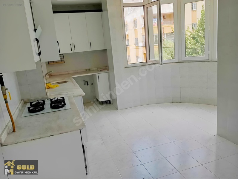 Gold'dan_karslılar _ Temiz Bahçeli Ferah 3+1 Kiralık Müstakil — fotoğraf 9