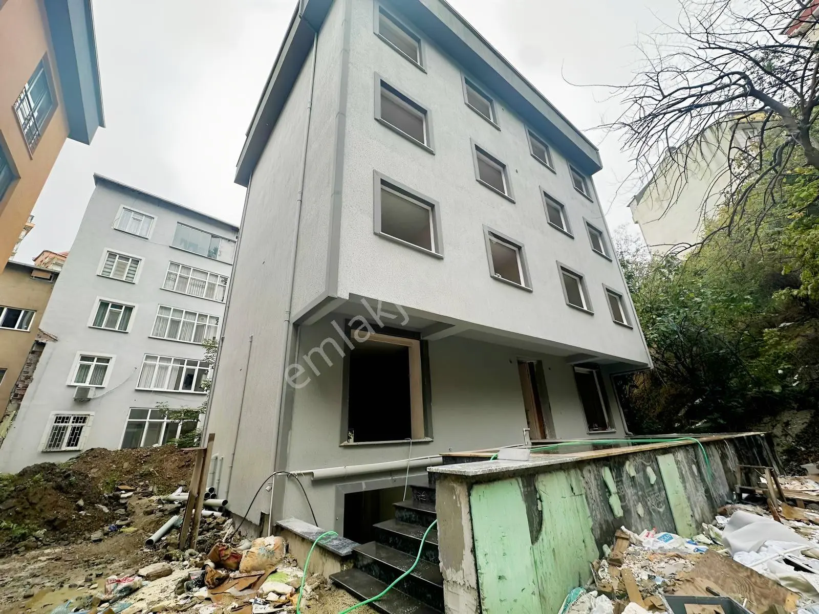 Acil+tamamına Kredi+oturm Yada 45.000kira Getirck+eminev Uyg — fotoğraf 26