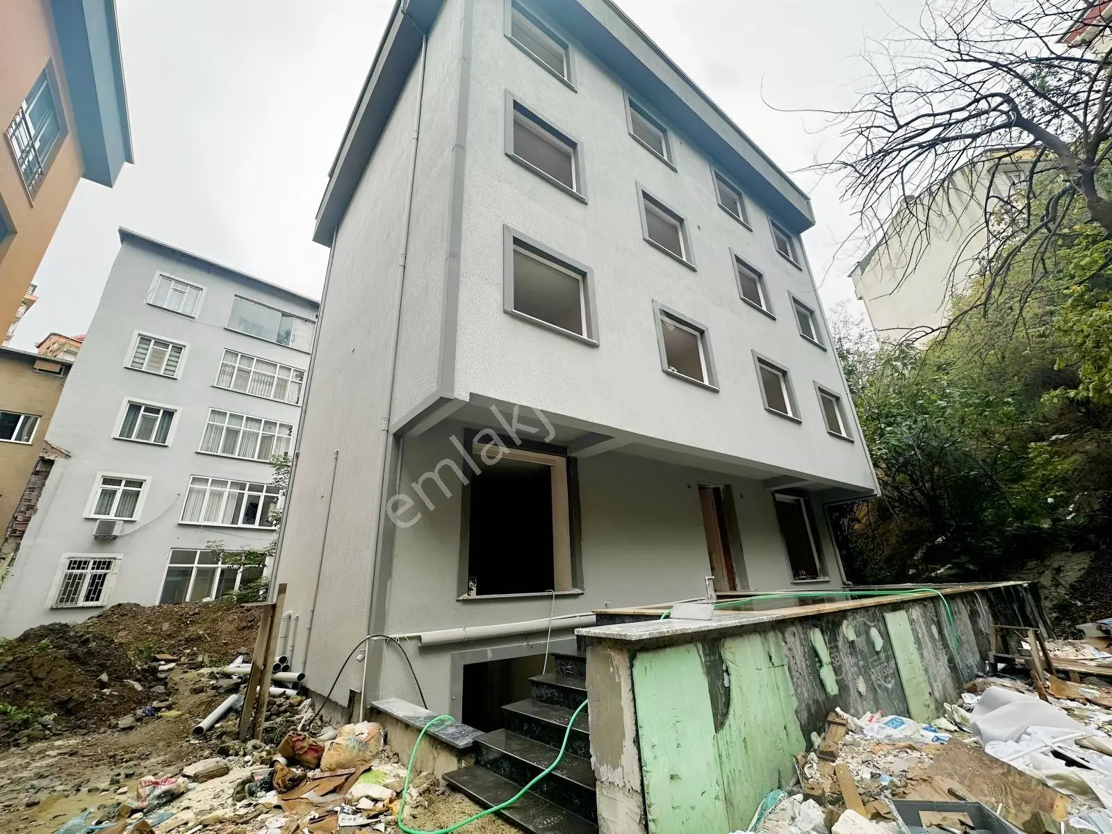 Acil+tamamına Kredi+oturm Yada 45.000kira Getirck+eminev Uyg — fotoğraf 27