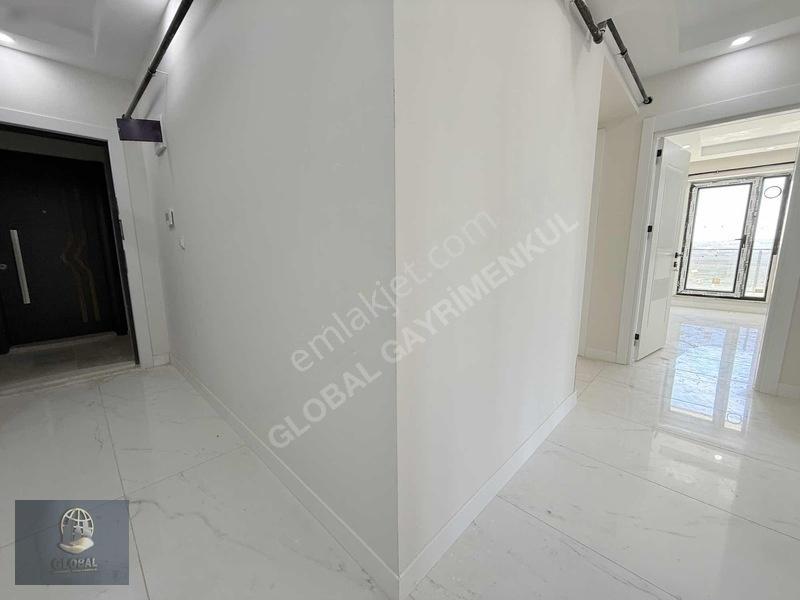 Tedkoleji Mevki Havuzlu Güvenlikli Lüx Site İçi 2+1 Sıfır Arakat — fotoğraf 2