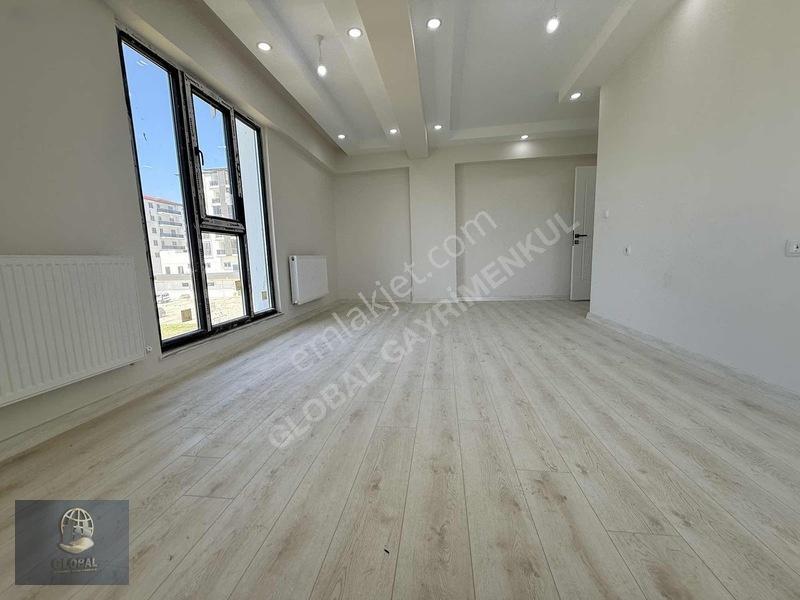 Tedkoleji Mevki Havuzlu Güvenlikli Lüx Site İçi 2+1 Sıfır Arakat — fotoğraf 9