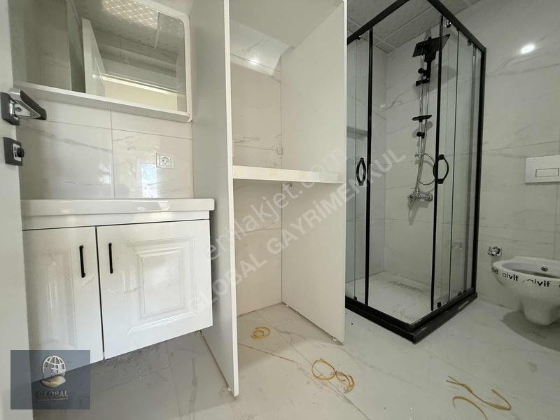 Tedkoleji Mevki Havuzlu Güvenlikli Lüx Site İçi 2+1 Sıfır Arakat — fotoğraf 16