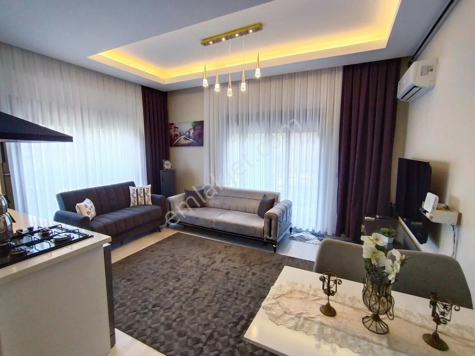 Muga'dan Seyrek Merkezde Full Eşyalı,bahçeli Satılık 1+1 Daire — fotoğraf 3