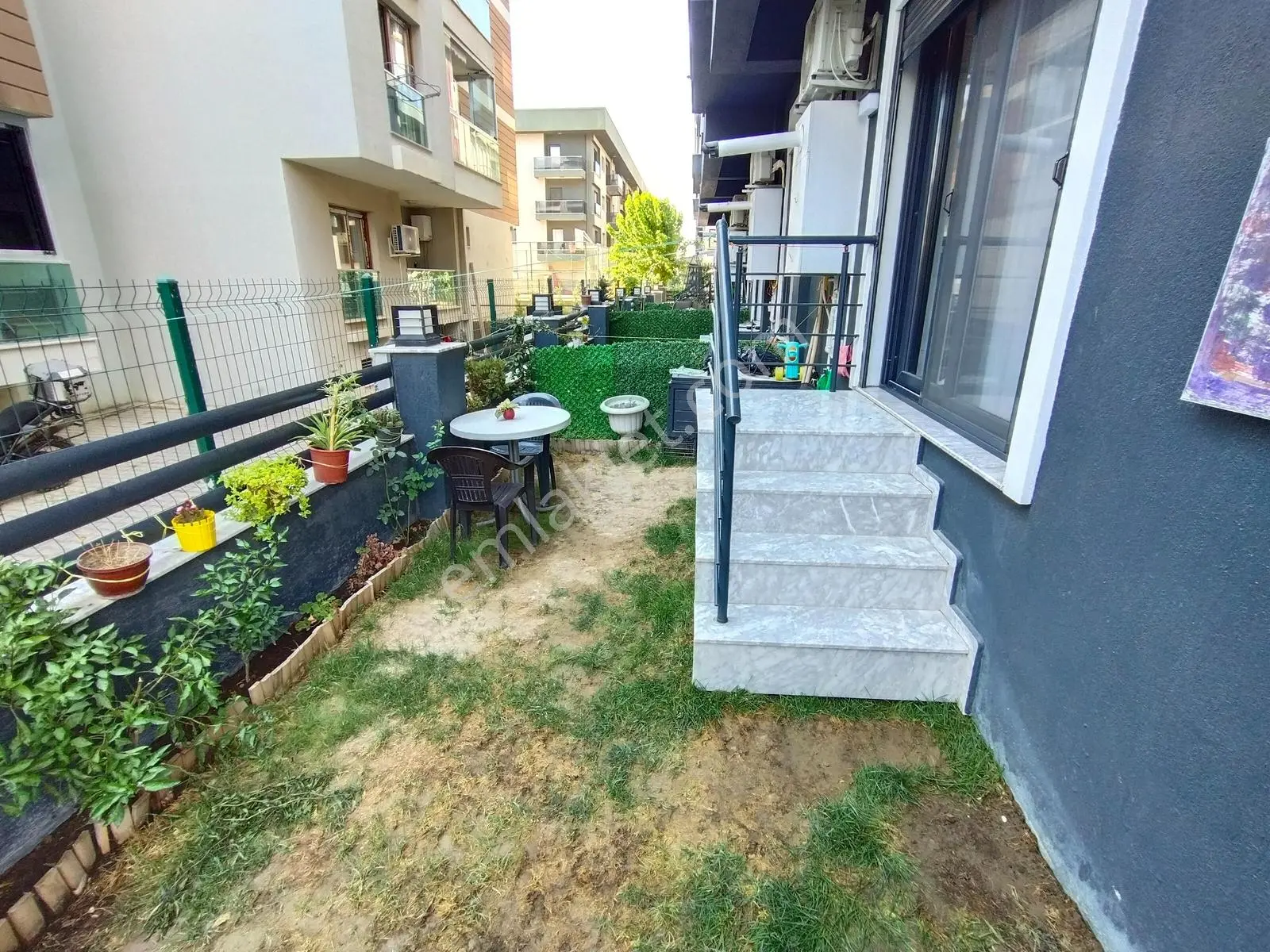 Muga'dan Seyrek Merkezde Full Eşyalı,bahçeli Satılık 1+1 Daire — fotoğraf 37