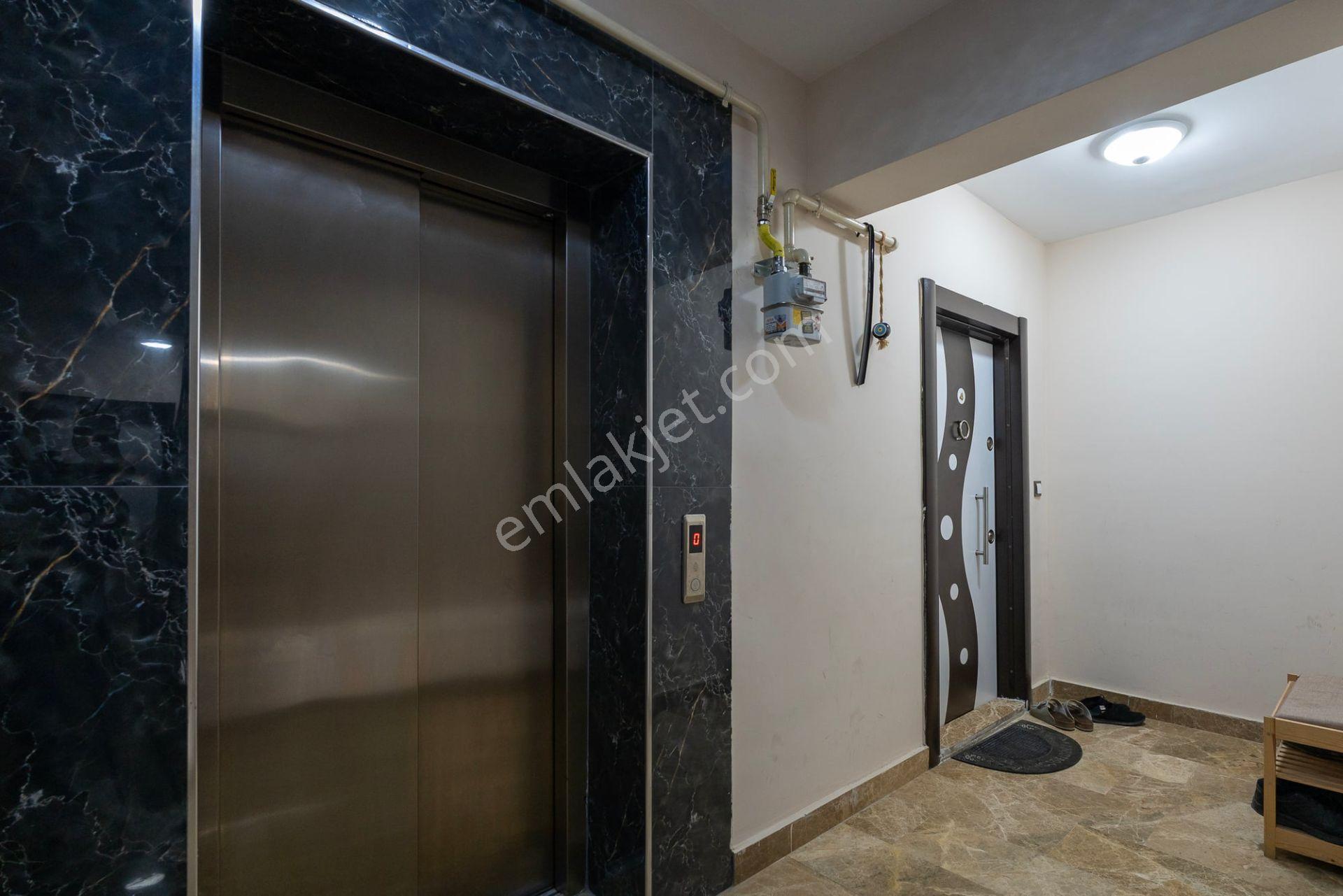 Kızılcıklı Ayas Park Sitesinde Krediye Uygun Havuzlu Satılık 3+1 Ara Kat Daire — fotoğraf 22