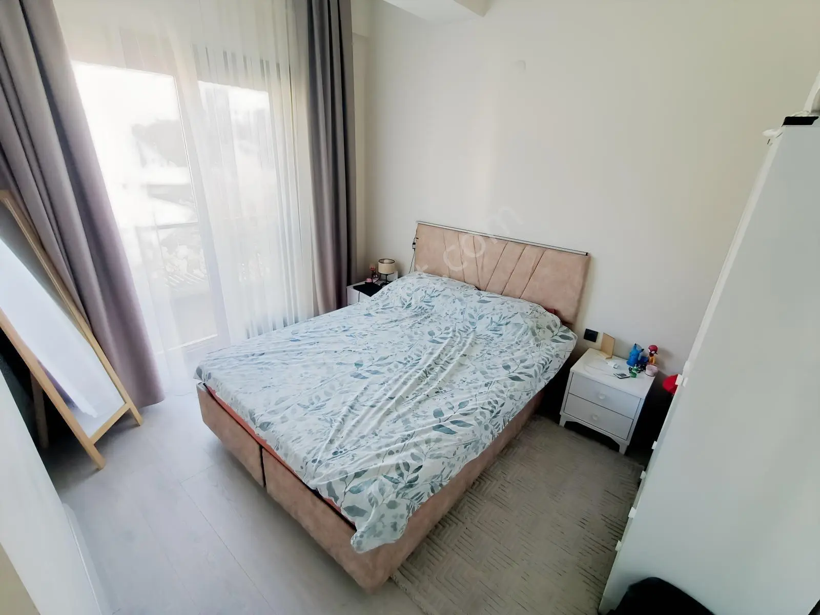 Muga'dan Seyrek Merkezde Full Eşyalı,balkonlu Satılık 1+1 Daire — fotoğraf 12