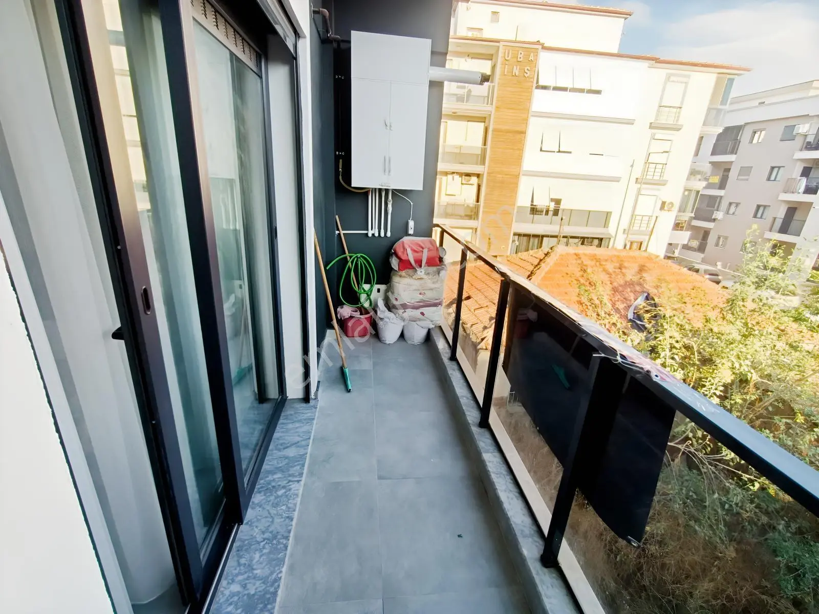 Muga'dan Seyrek Merkezde Full Eşyalı,balkonlu Satılık 1+1 Daire — fotoğraf 15