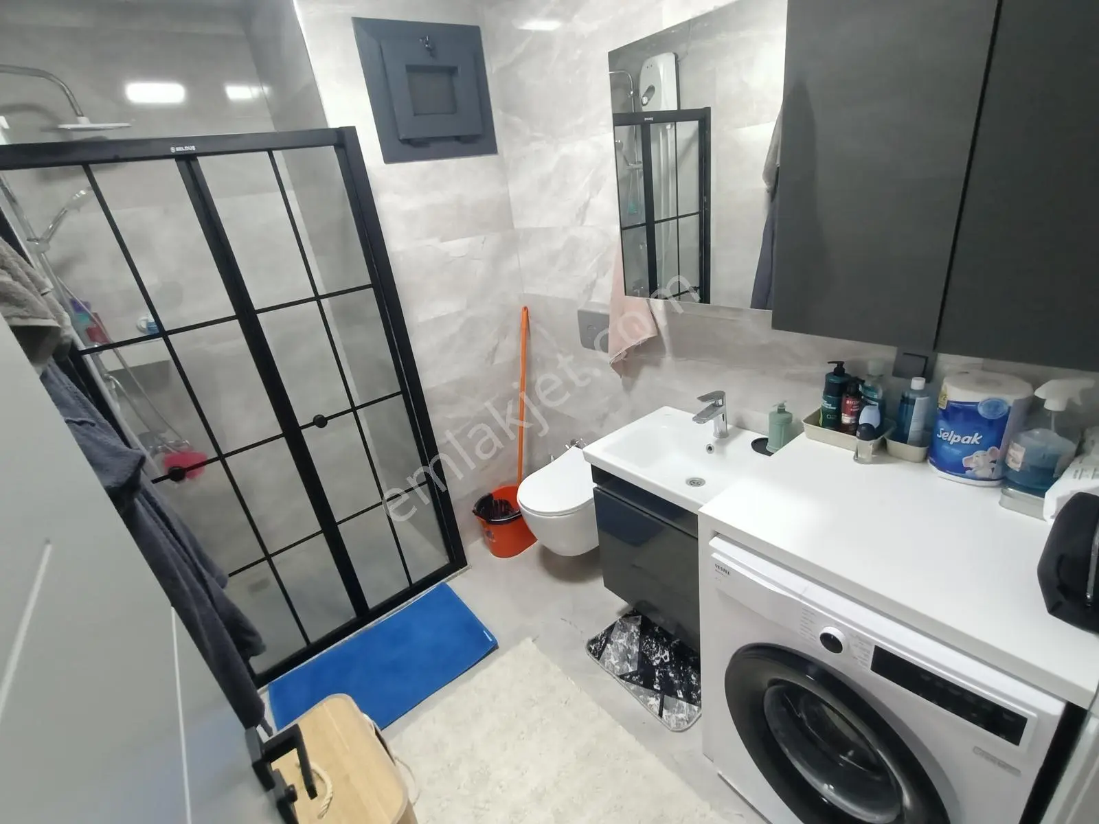 Muga'dan Seyrek Merkezde Full Eşyalı,balkonlu Satılık 1+1 Daire — fotoğraf 23