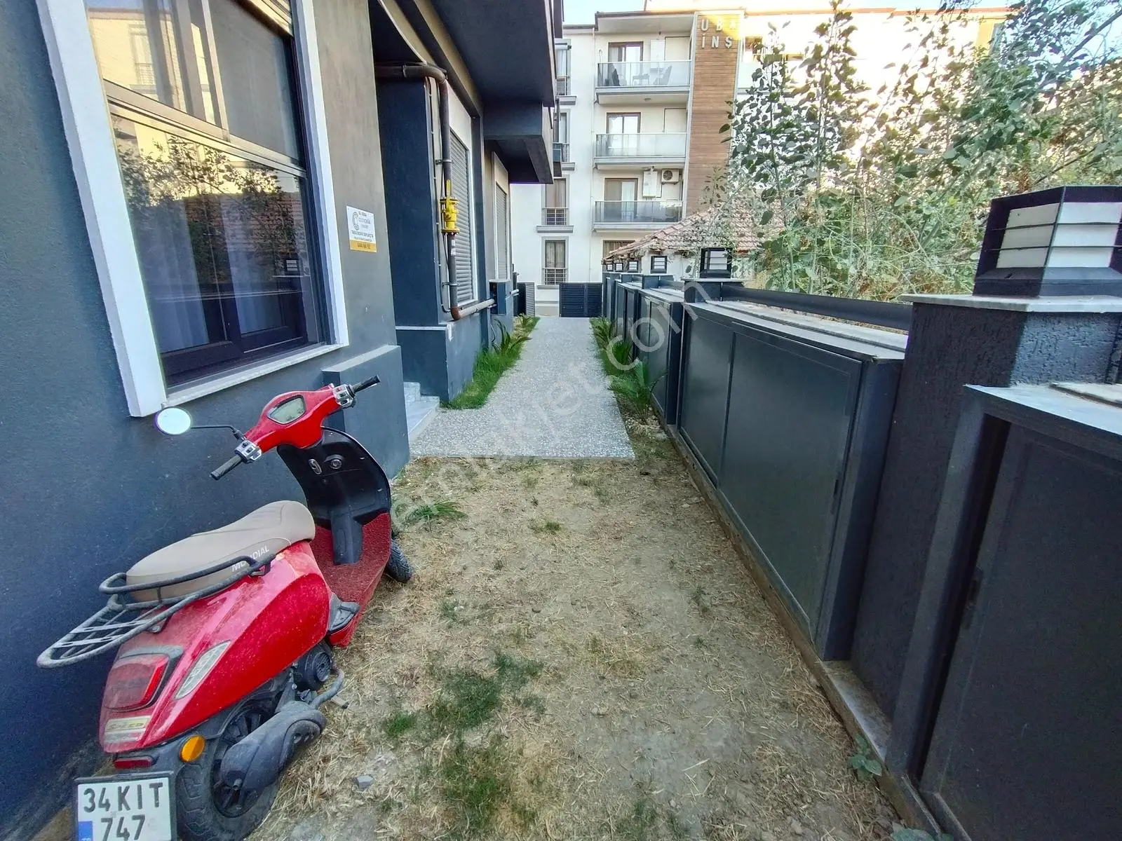 Muga'dan Seyrek Merkezde Full Eşyalı,balkonlu Satılık 1+1 Daire — fotoğraf 28