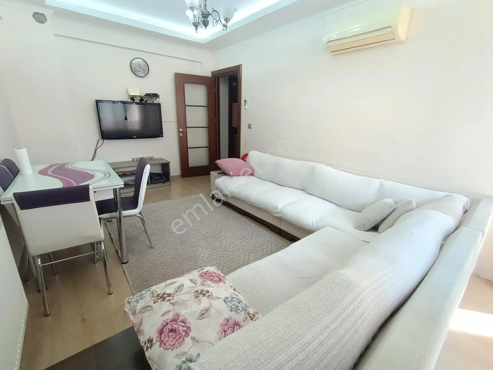 Muga'dan İzban Ve Cihat Kora Lisesi Yakını Satılık 3+1 Daire — fotoğraf 4