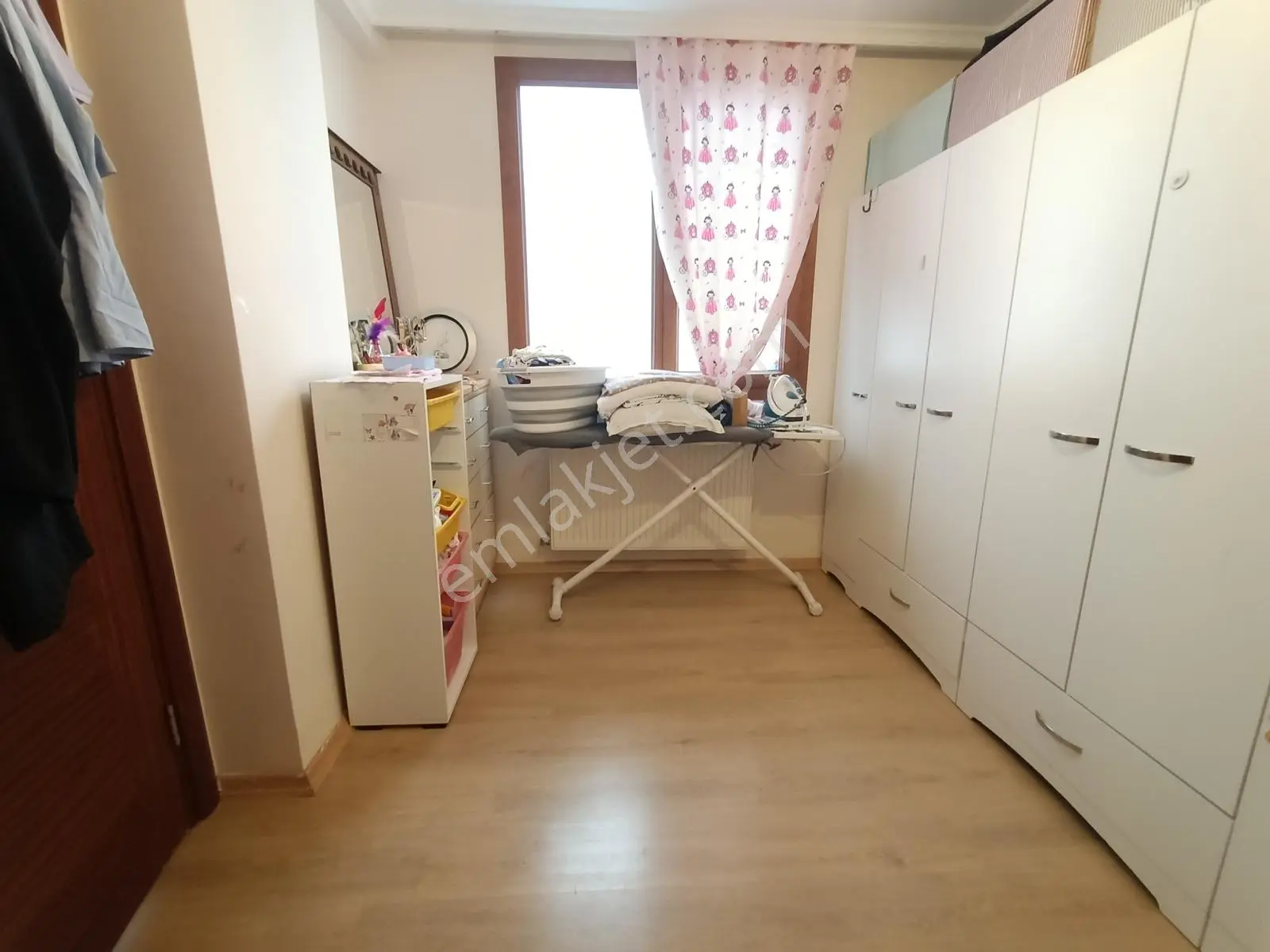 Muga'dan İzban Ve Cihat Kora Lisesi Yakını Satılık 3+1 Daire — fotoğraf 27
