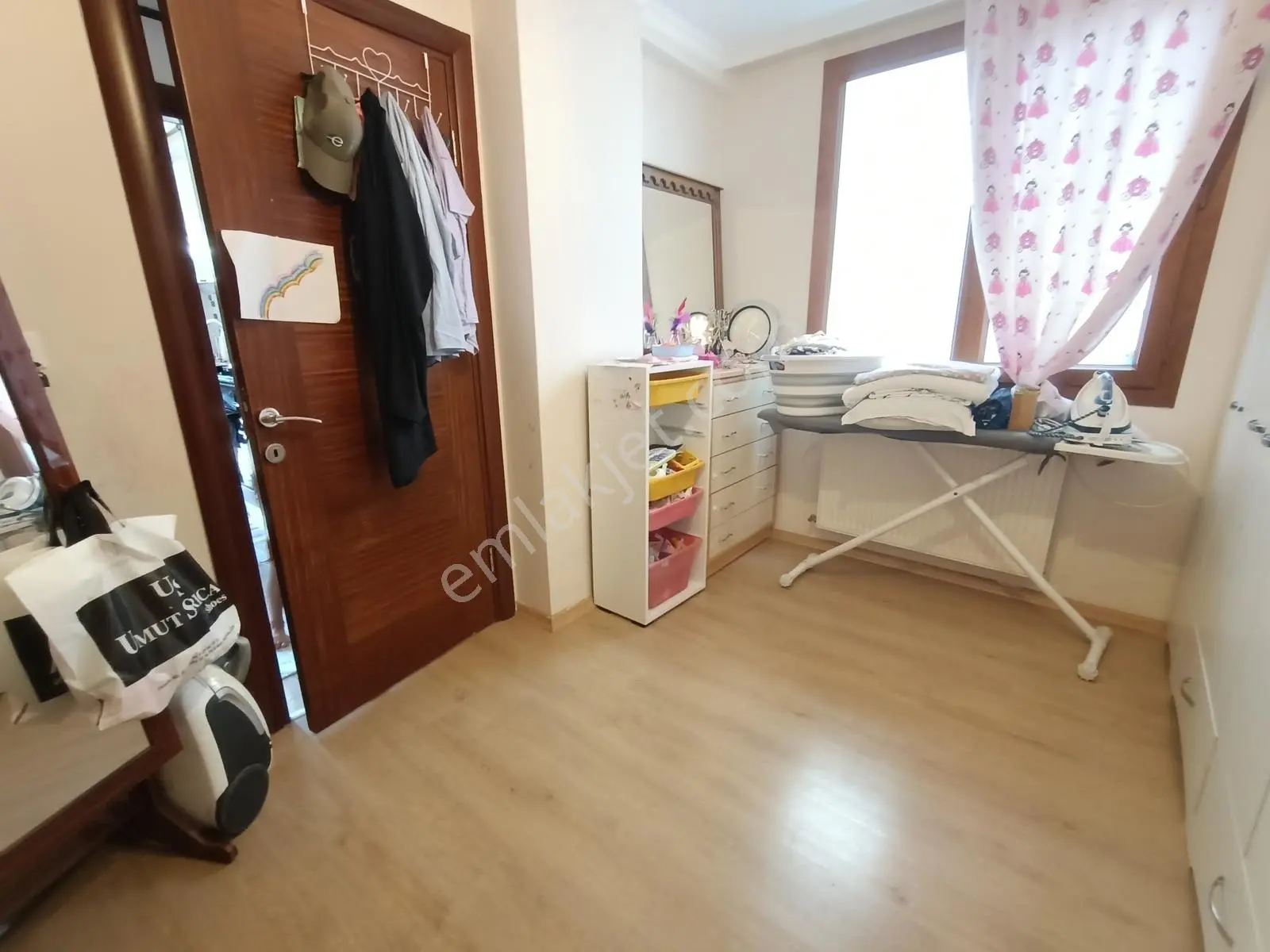 Muga'dan İzban Ve Cihat Kora Lisesi Yakını Satılık 3+1 Daire — fotoğraf 28