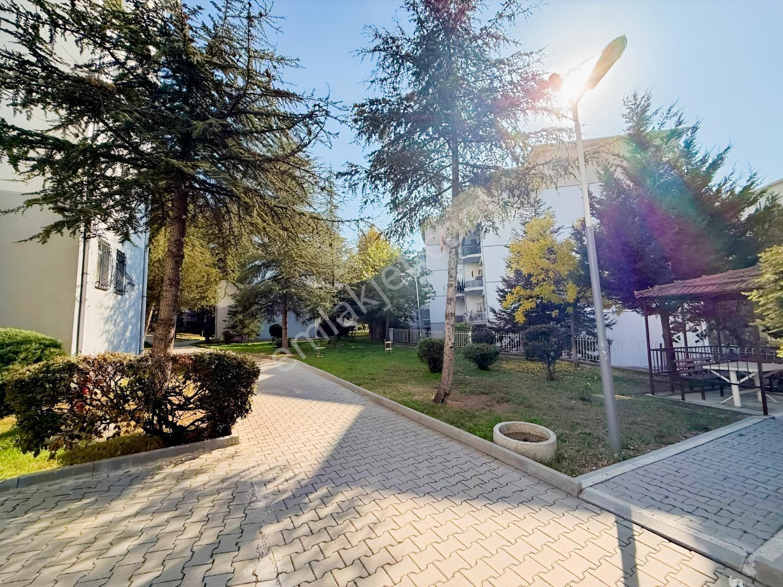 Kentkoop Mahallesinde Mantolamalı Satılık 3+1 Daire — fotoğraf 7