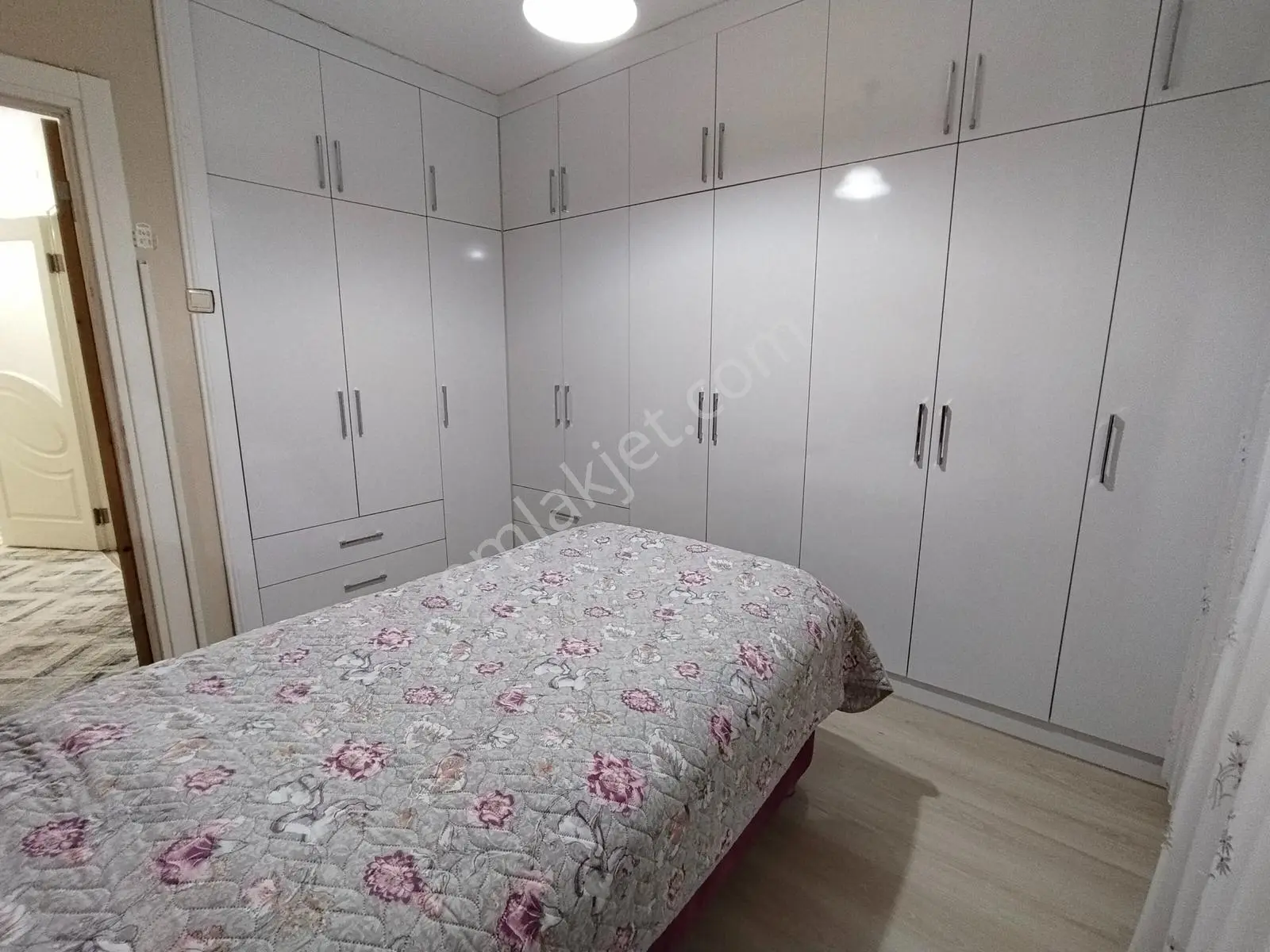 Muga'dan Karşıyaka Karakol Sk,asansörlü,teraslı,arakat 3+1 Daire — fotoğraf 24