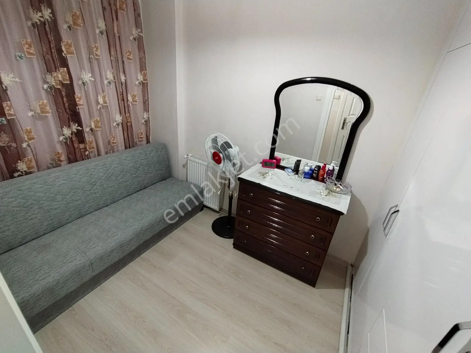 Muga'dan Karşıyaka Karakol Sk,asansörlü,teraslı,arakat 3+1 Daire — fotoğraf 28