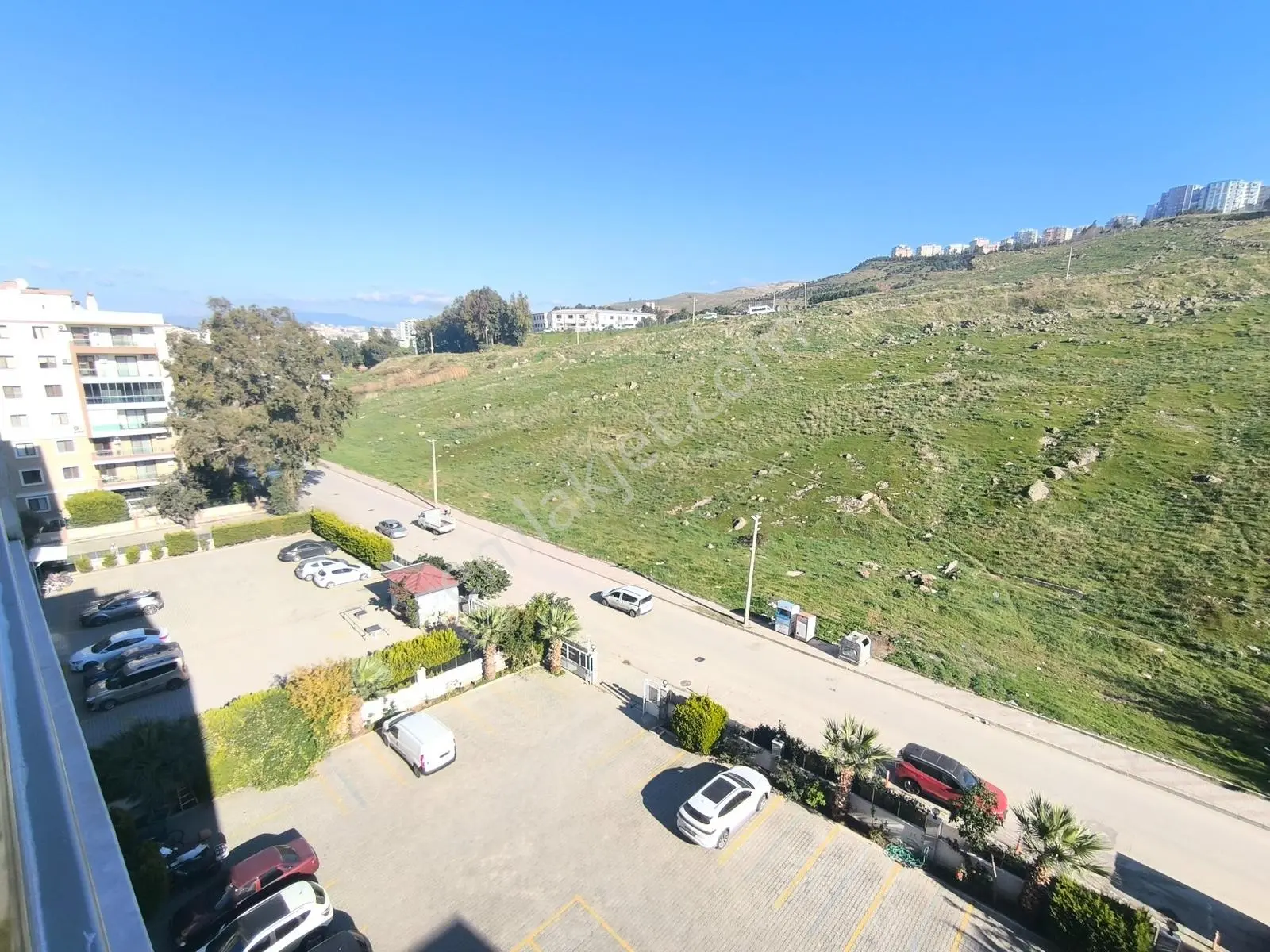 Muga'dan Gencerler Havuzlu Sitede,ebeveyn Banyolu Satılık 3+1 — fotoğraf 9