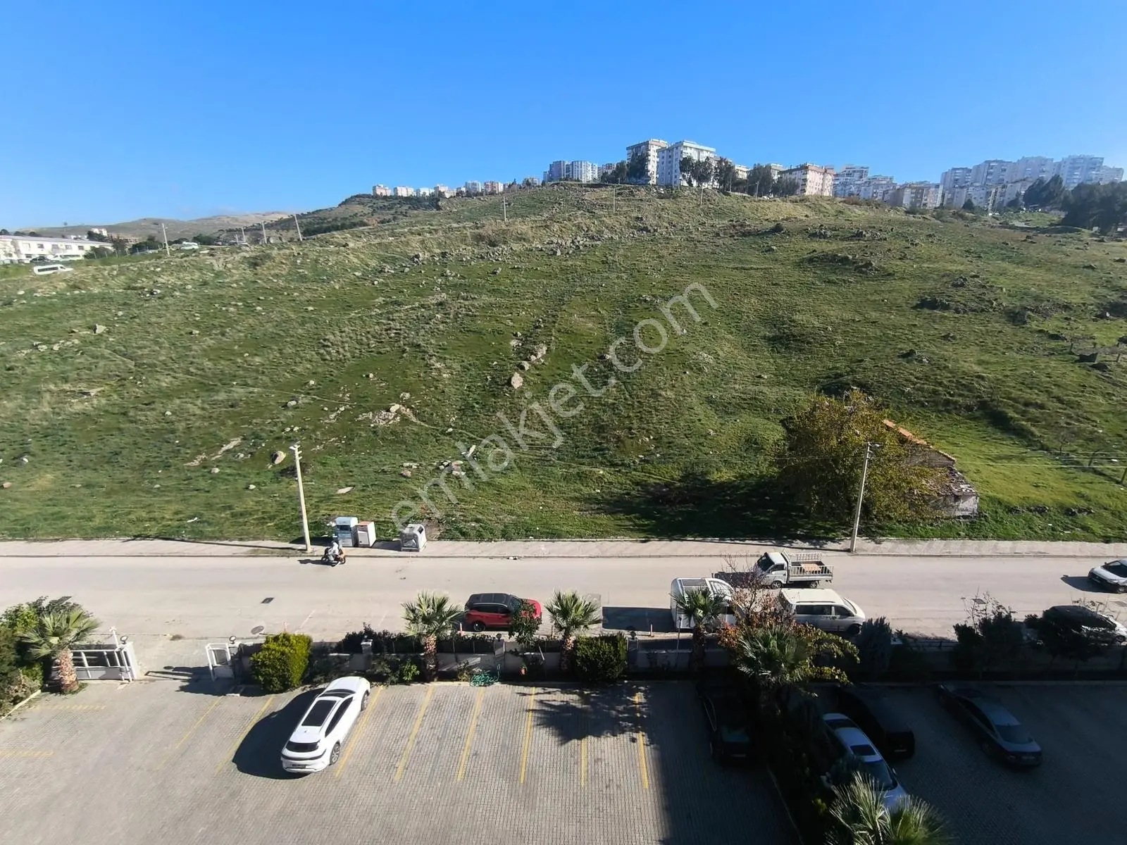 Muga'dan Gencerler Havuzlu Sitede,ebeveyn Banyolu Satılık 3+1 — fotoğraf 10