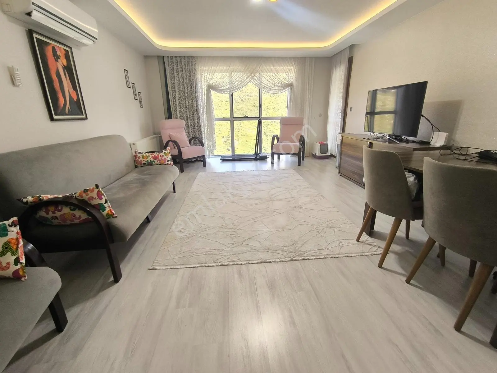 Muga'dan Gencerler Havuzlu Sitede,ebeveyn Banyolu Satılık 3+1 — fotoğraf 15