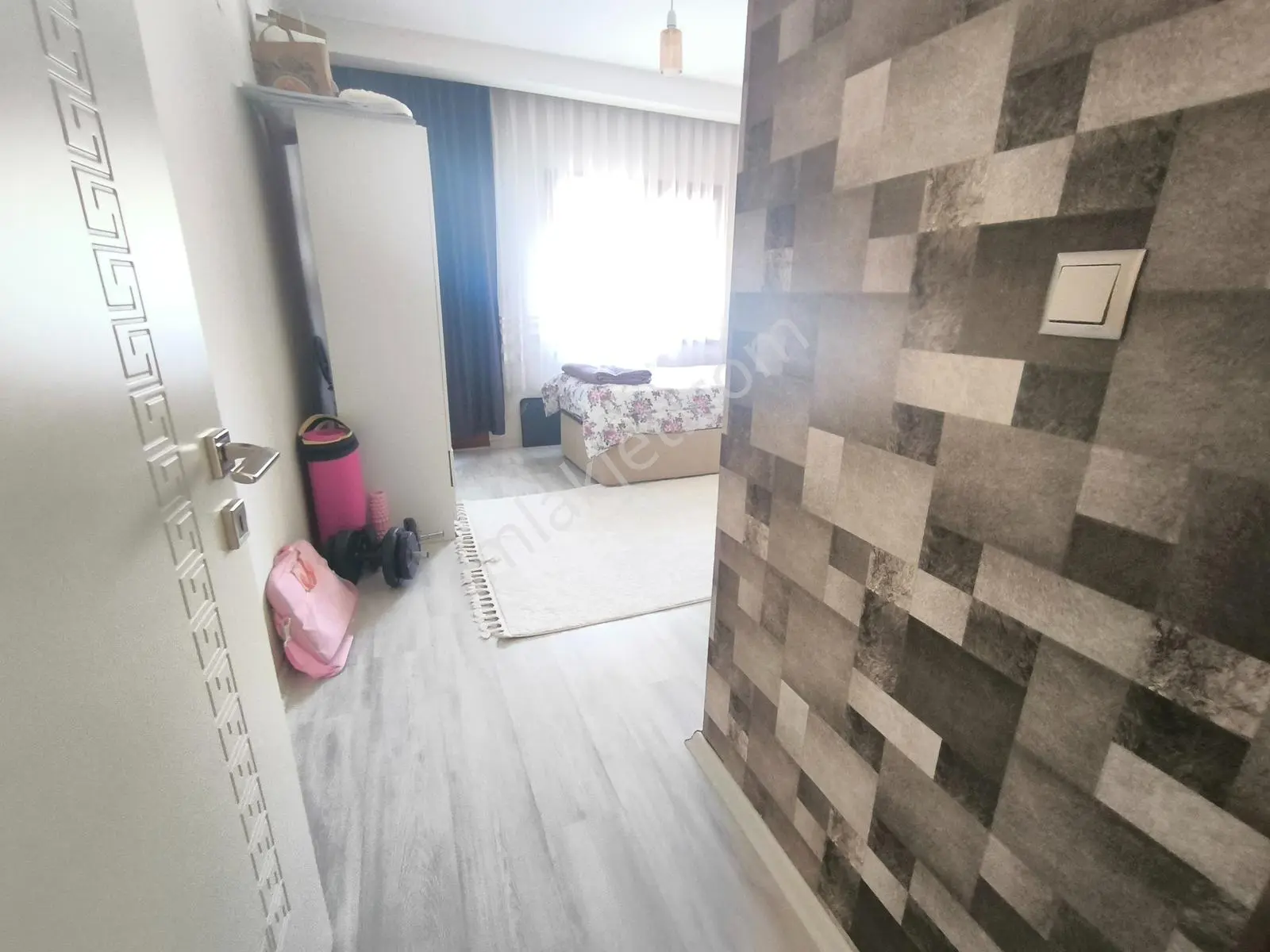Muga'dan Gencerler Havuzlu Sitede,ebeveyn Banyolu Satılık 3+1 — fotoğraf 29