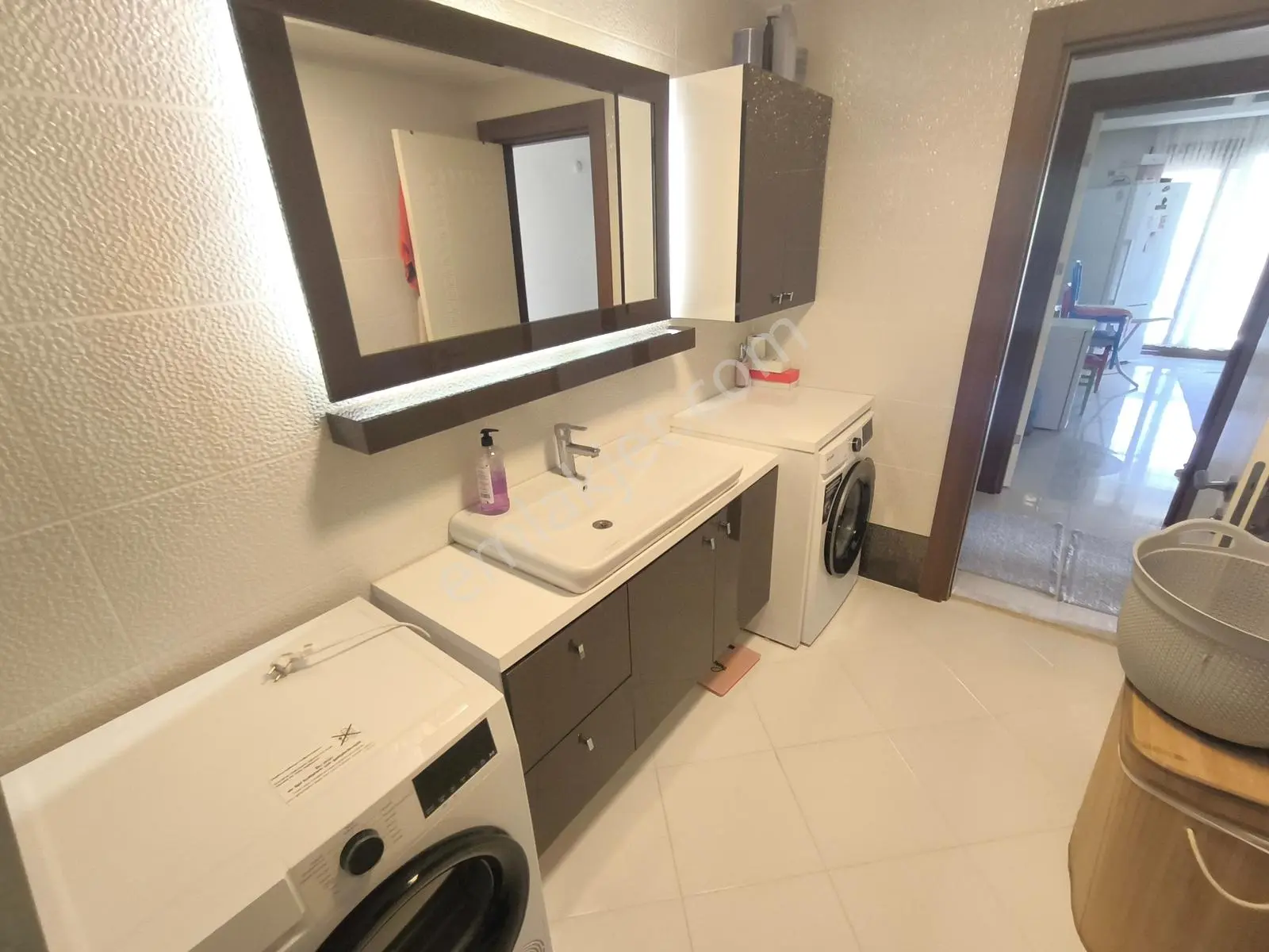 Muga'dan Gencerler Havuzlu Sitede,ebeveyn Banyolu Satılık 3+1 — fotoğraf 37