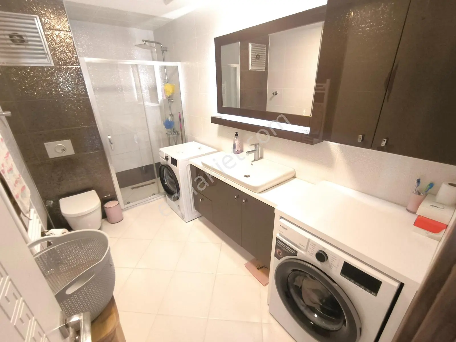Muga'dan Gencerler Havuzlu Sitede,ebeveyn Banyolu Satılık 3+1 — fotoğraf 38