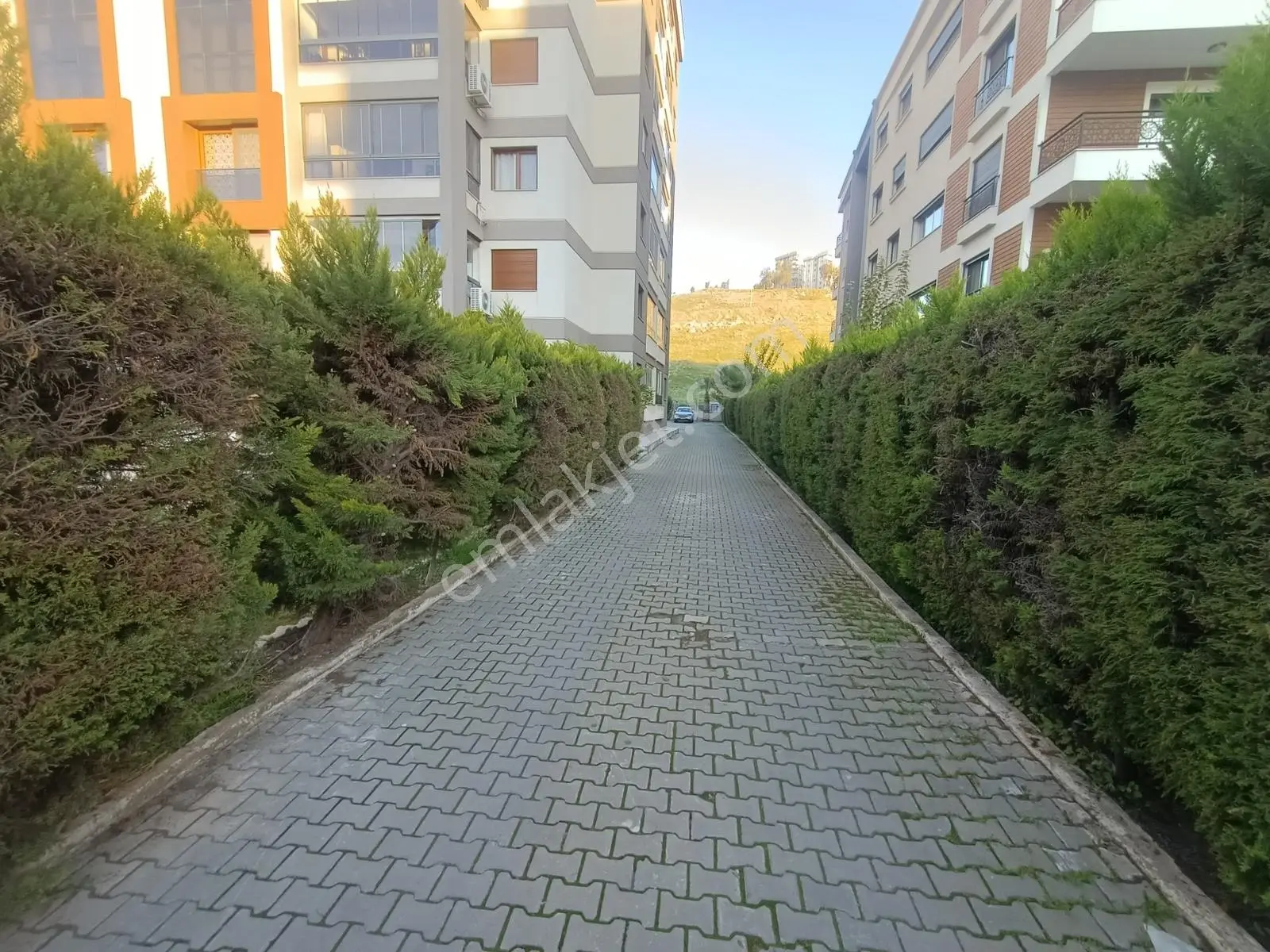 Muga'dan Gencerler Havuzlu Sitede,ebeveyn Banyolu Satılık 3+1 — fotoğraf 47