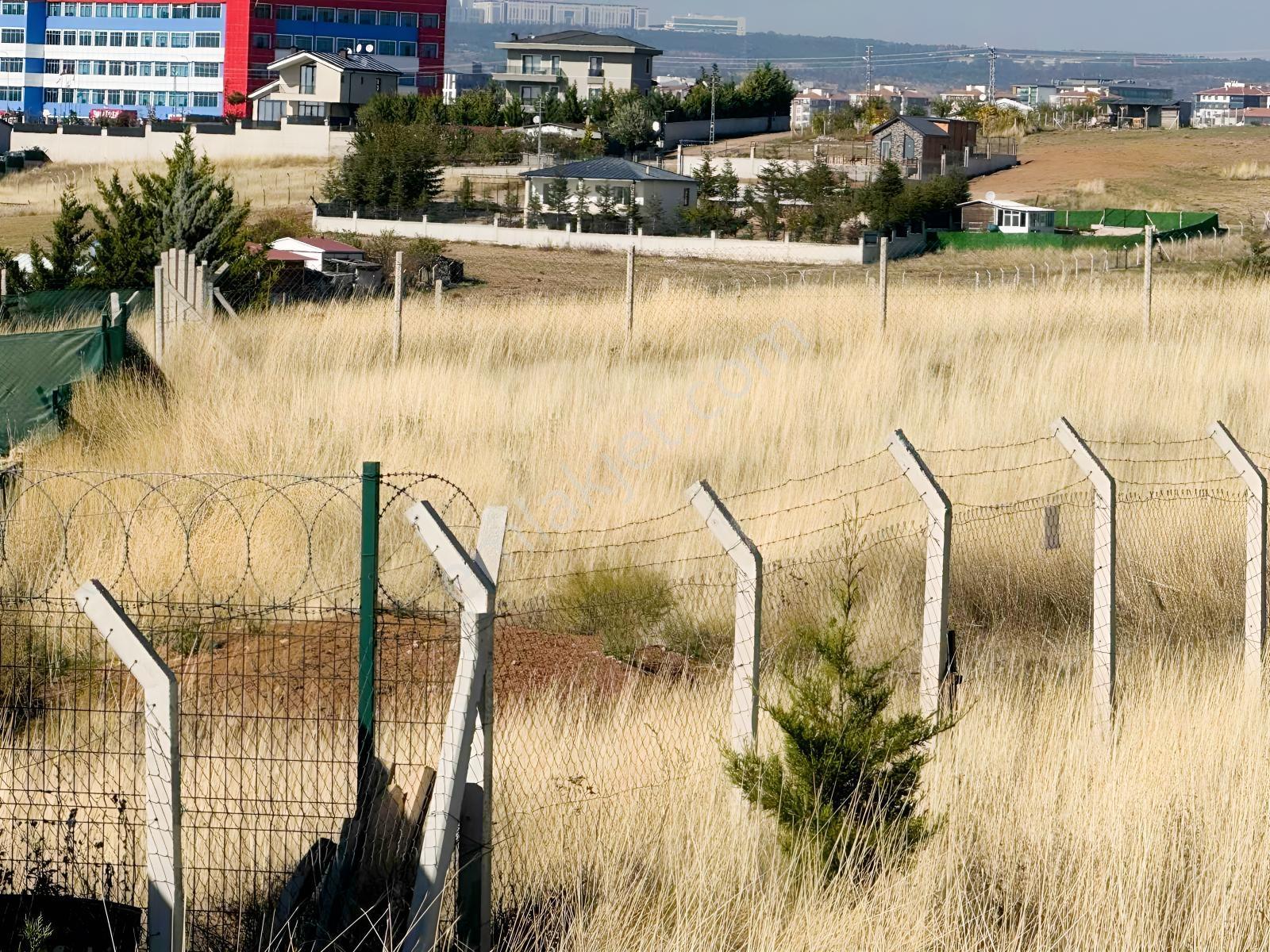 Örencik Mahallesinde Göl Manzaralı, 690 M² Villa İmarlı Arsa | — fotoğraf 3