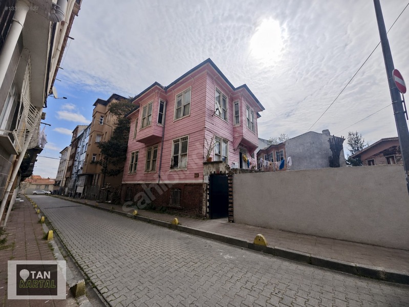 Fatih Zeyrekte İkinci Derece Tarihi Eser Tescilli Ahşap Konak — fotoğraf 6