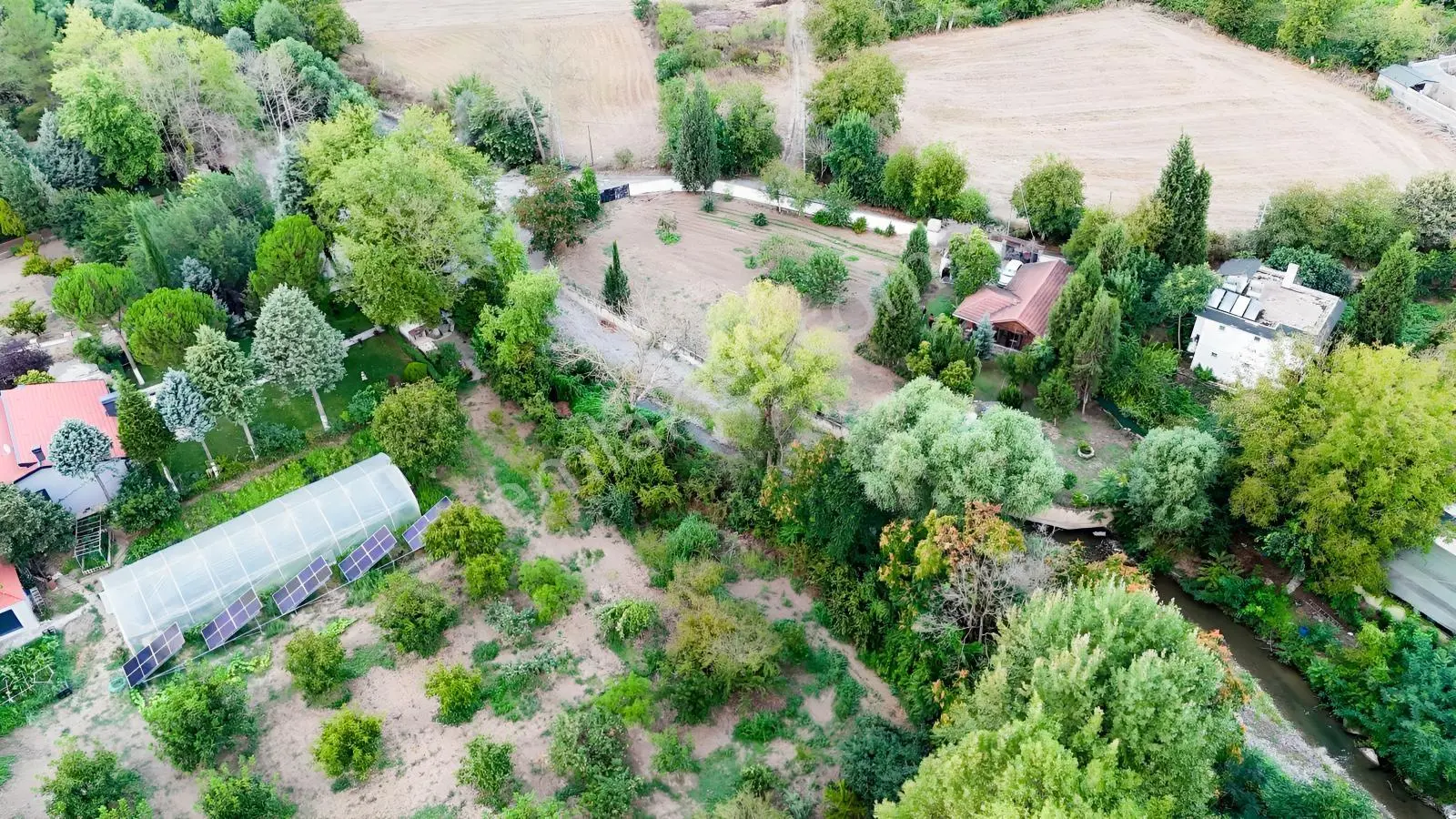 Karamürsel Yalakdere Yeşilvadide 1.901m² İçinde Satılık Çiftlik — fotoğraf 4