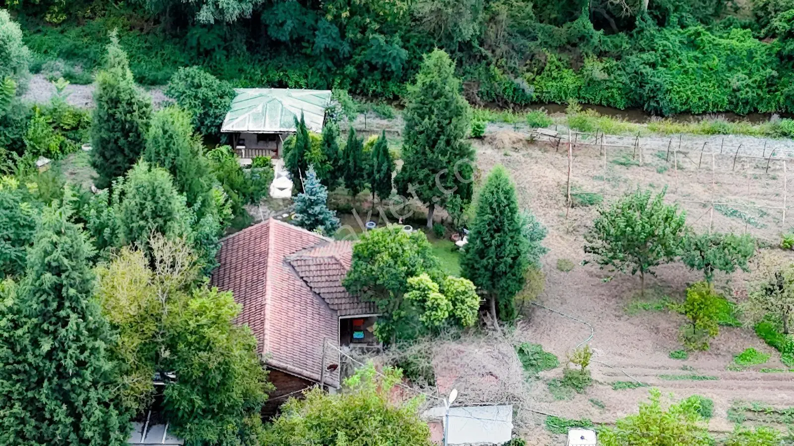 Karamürsel Yalakdere Yeşilvadide 1.901m² İçinde Satılık Çiftlik — fotoğraf 5