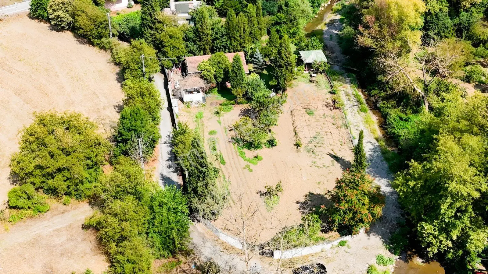 Karamürsel Yalakdere Yeşilvadide 1.901m² İçinde Satılık Çiftlik — fotoğraf 8