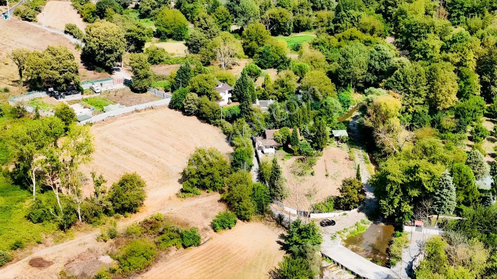 Karamürsel Yalakdere Yeşilvadide 1.901m² İçinde Satılık Çiftlik — fotoğraf 9