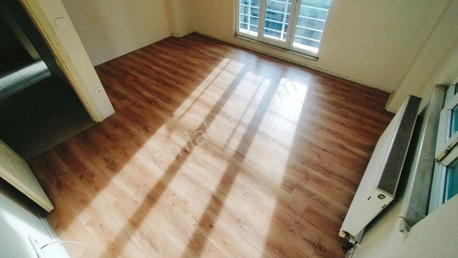 Merkez Emlak Armağan'dan 2+1 100 M2 Daire Vadi Cepheli — fotoğraf 2