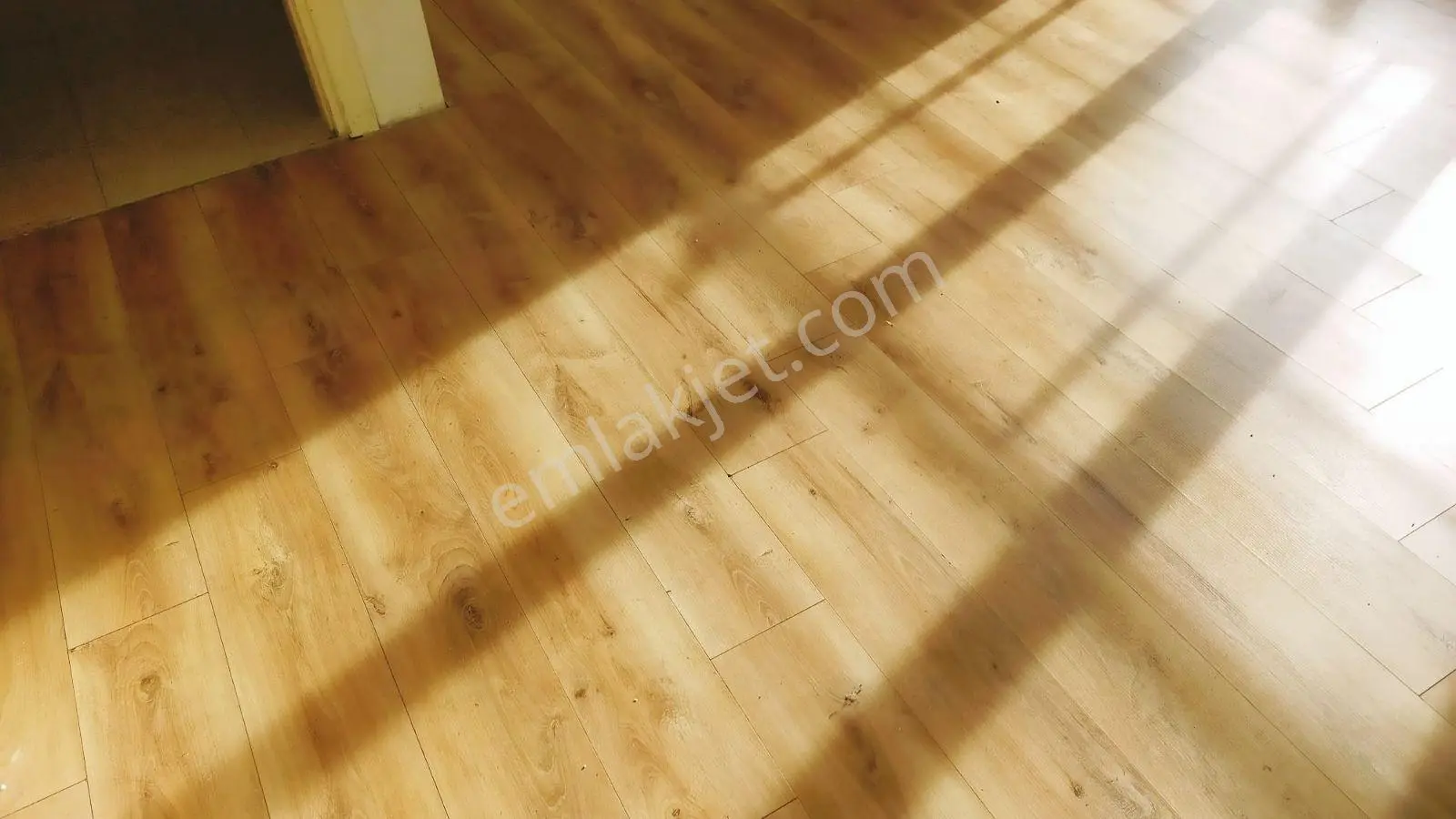 Merkez Emlak Armağan'dan 2+1 100 M2 Daire Vadi Cepheli — fotoğraf 5
