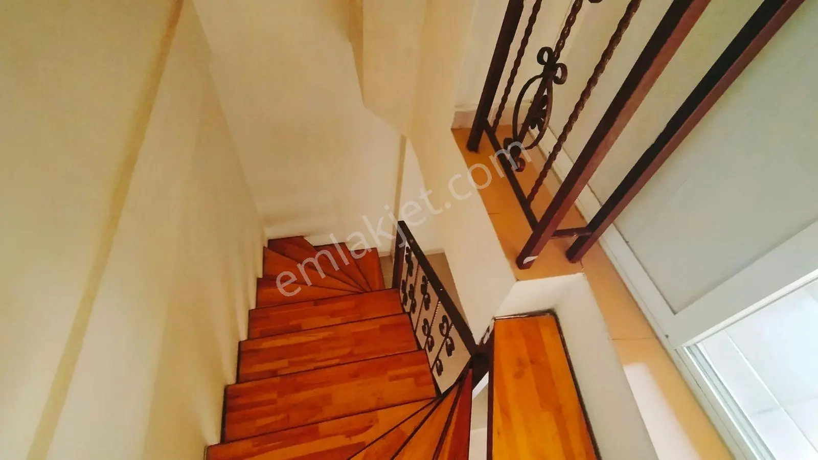 Merkez Emlak Armağan'dan 2+1 100 M2 Daire Vadi Cepheli — fotoğraf 9