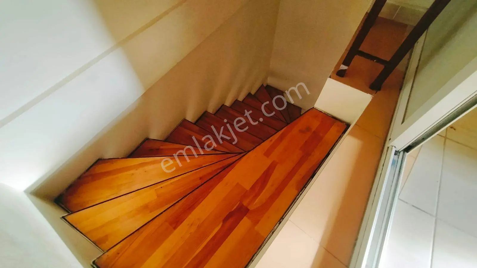 Merkez Emlak Armağan'dan 2+1 100 M2 Daire Vadi Cepheli — fotoğraf 13