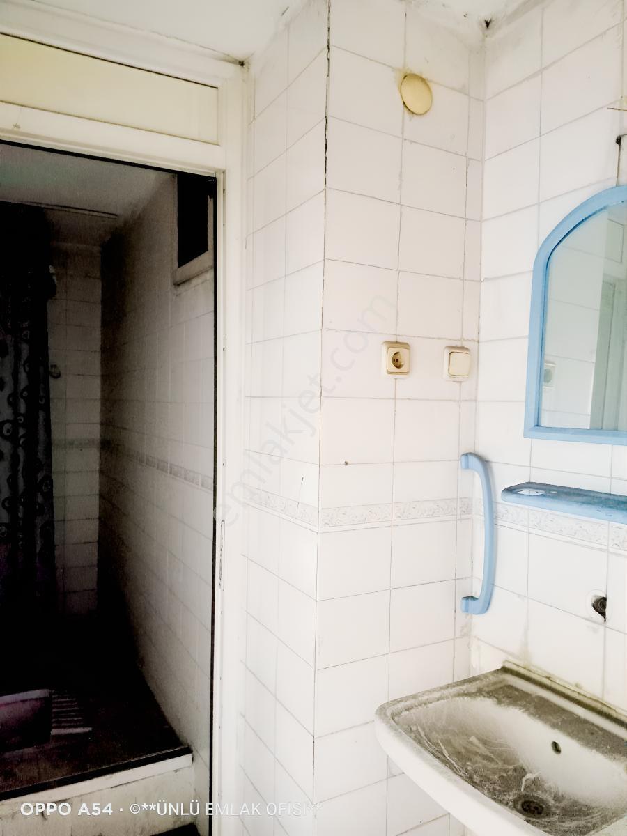Ünlü Emlaktan Şehir Merkezinde Acil Satılık 2+1 Hemdaire Hemofis — fotoğraf 11