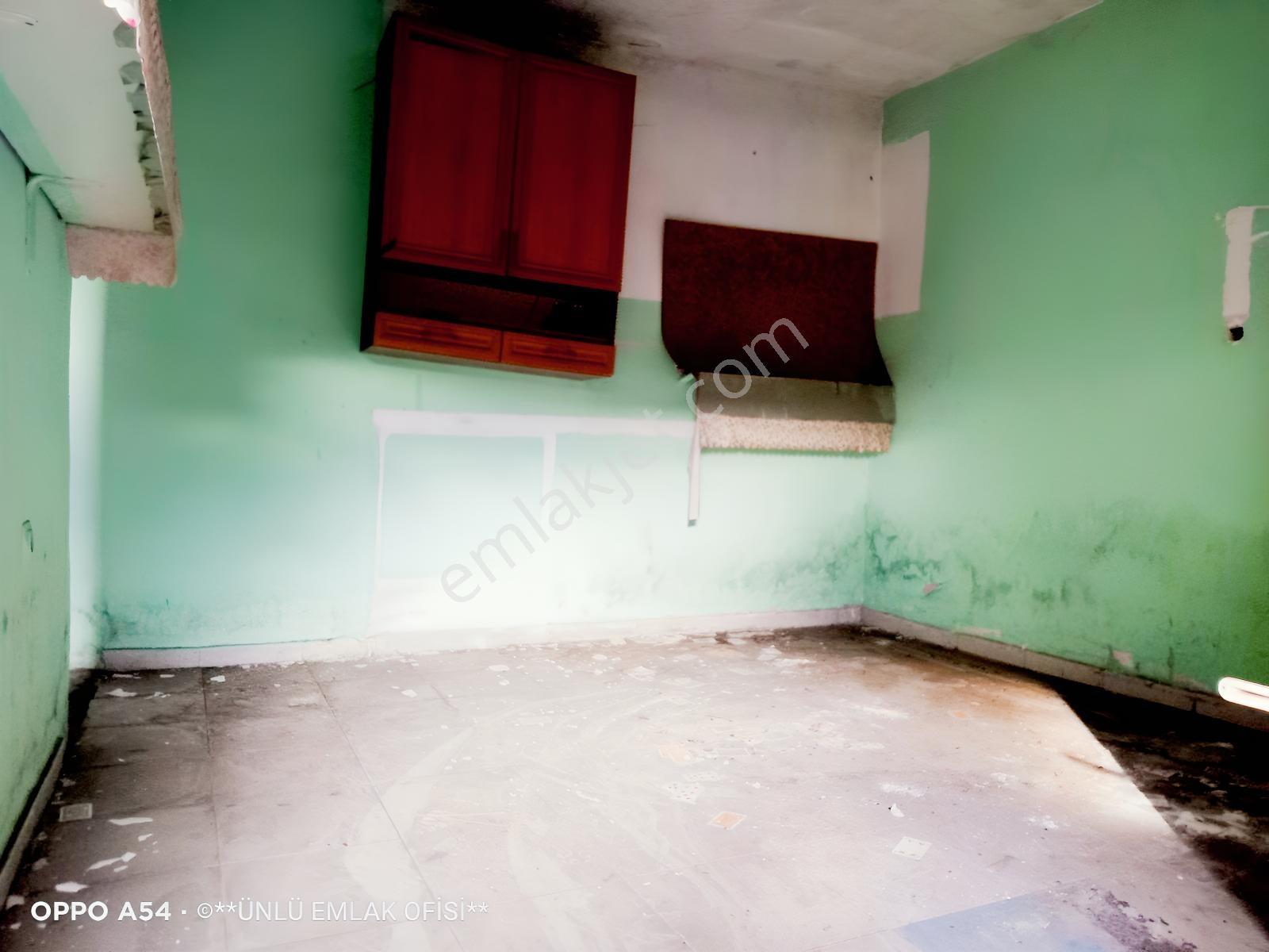 Ünlü Emlaktan Şehir Merkezinde Acil Satılık 2+1 Hemdaire Hemofis — fotoğraf 12