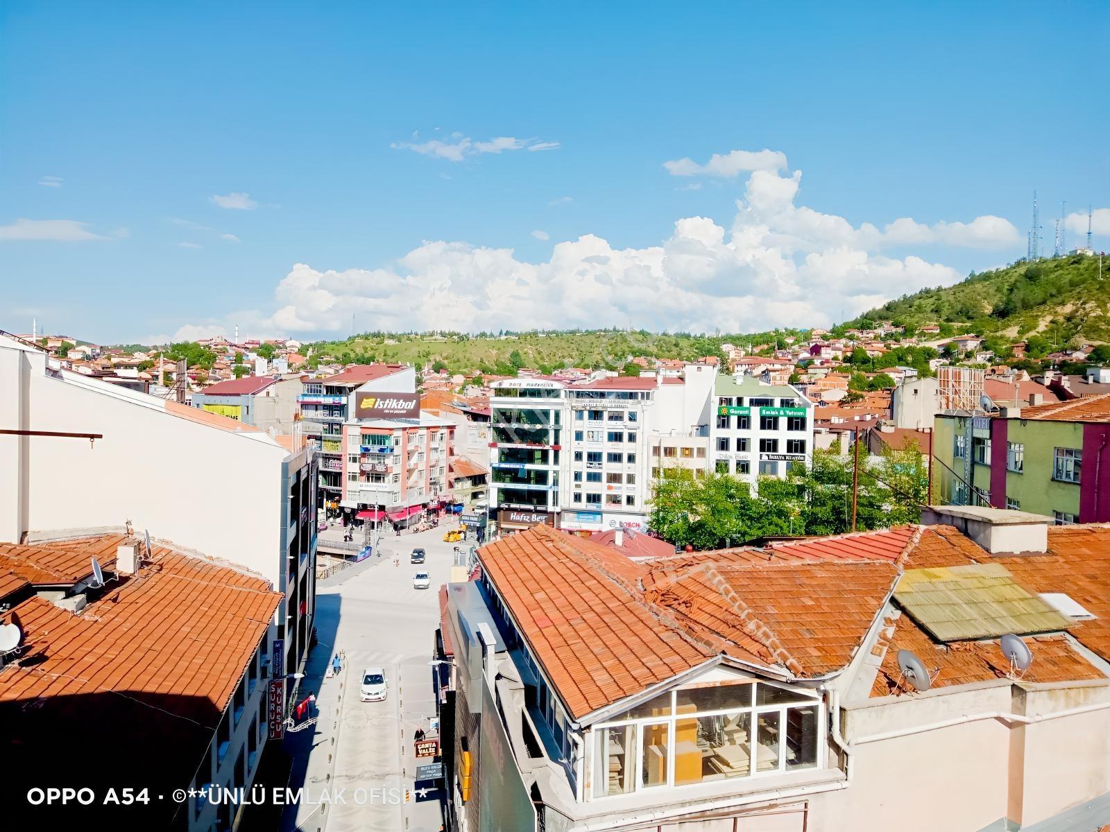Ünlü Emlaktan Şehir Merkezinde Acil Satılık 2+1 Hemdaire Hemofis — fotoğraf 32