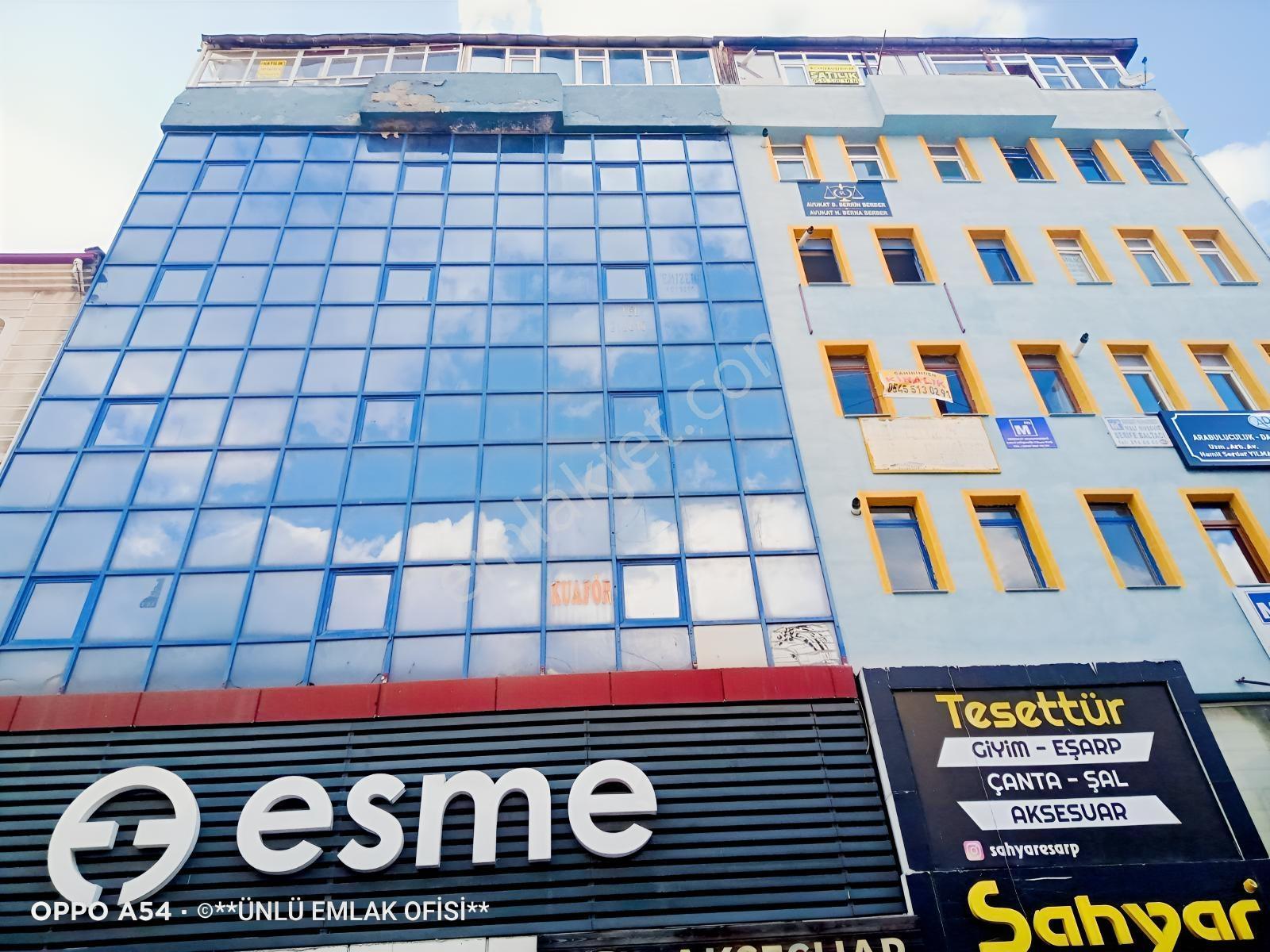 Ünlü Emlaktan Şehir Merkezinde Acil Satılık 2+1 Hemdaire Hemofis — fotoğraf 35