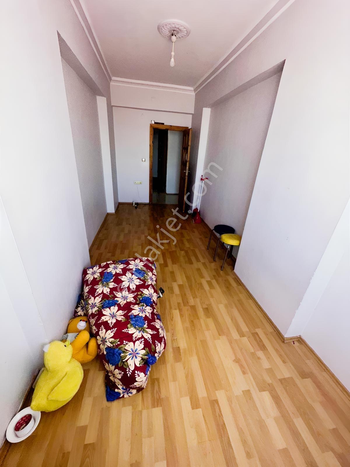 Hekimoğlu'ndan Şirinevler Mh Geniş Kullanımlı Satılık 2+1 Daire — fotoğraf 6