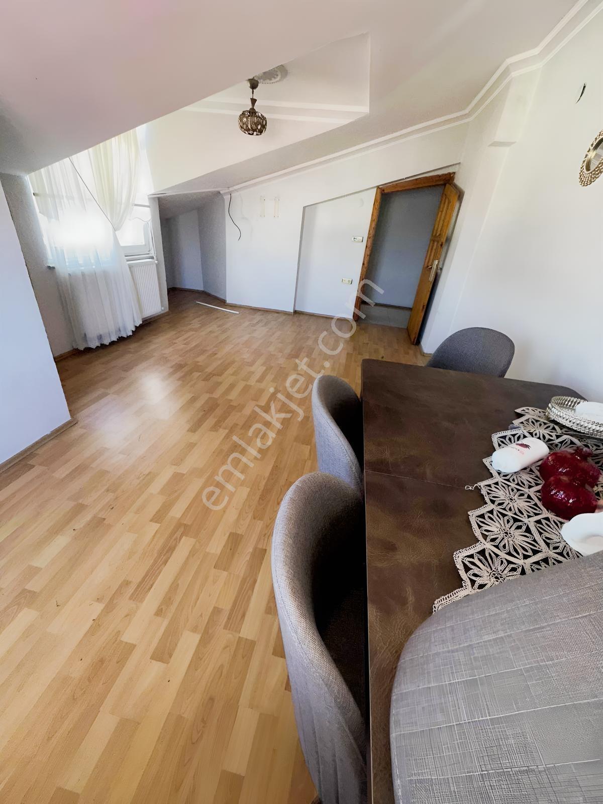 Hekimoğlu'ndan Şirinevler Mh Geniş Kullanımlı Satılık 2+1 Daire — fotoğraf 9