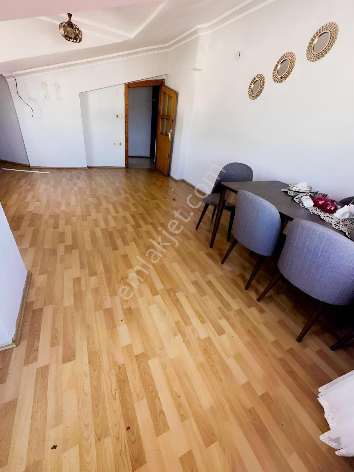 Hekimoğlu'ndan Şirinevler Mh Geniş Kullanımlı Satılık 2+1 Daire — fotoğraf 10