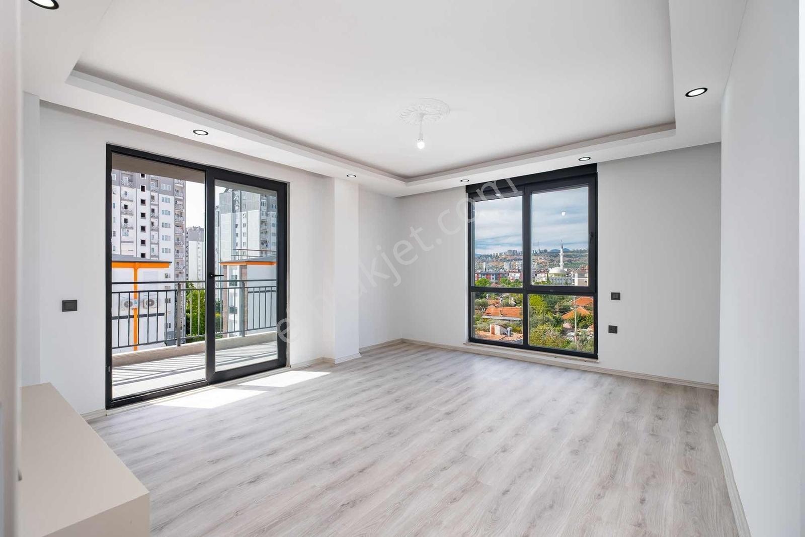 Gazi Mah. Tramvay, Lc Waikiki Ve Defacto Yanı Asansörlü Site İçi — fotoğraf 8