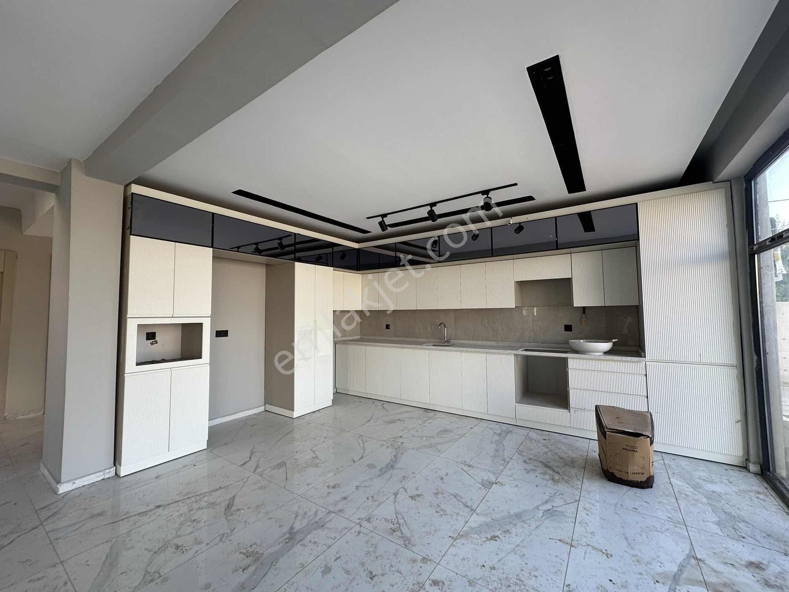 Dies'ten Yenişehirde 5+1 Müstakil Villa — fotoğraf 10