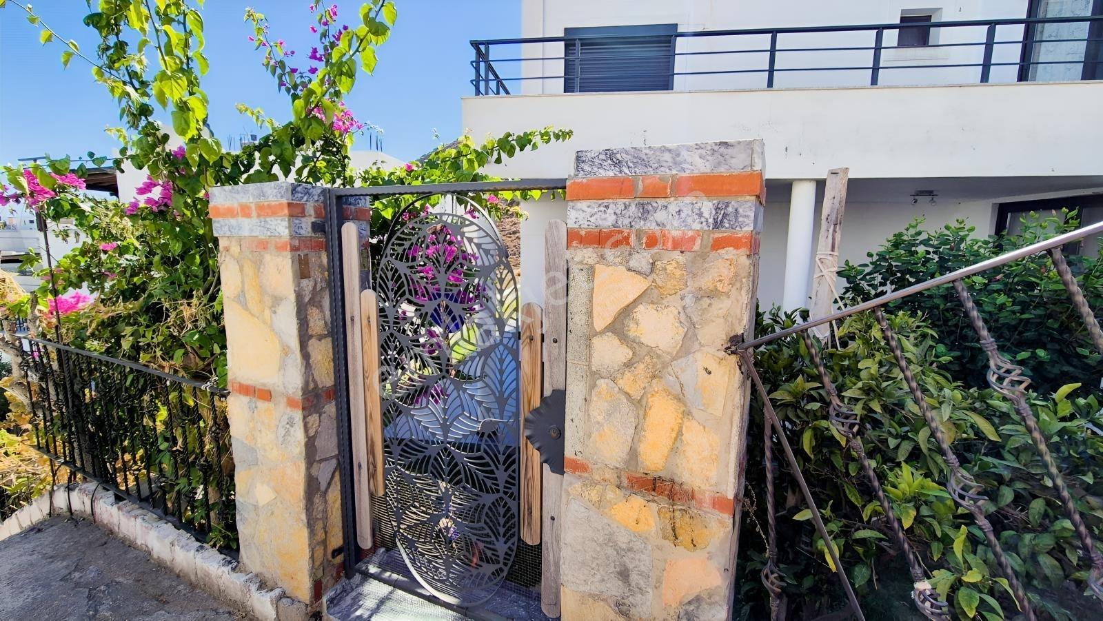 Bodrum Deniz Manzaralı Plajlı Sitede Müstakil Bahçeli Villa — fotoğraf 12