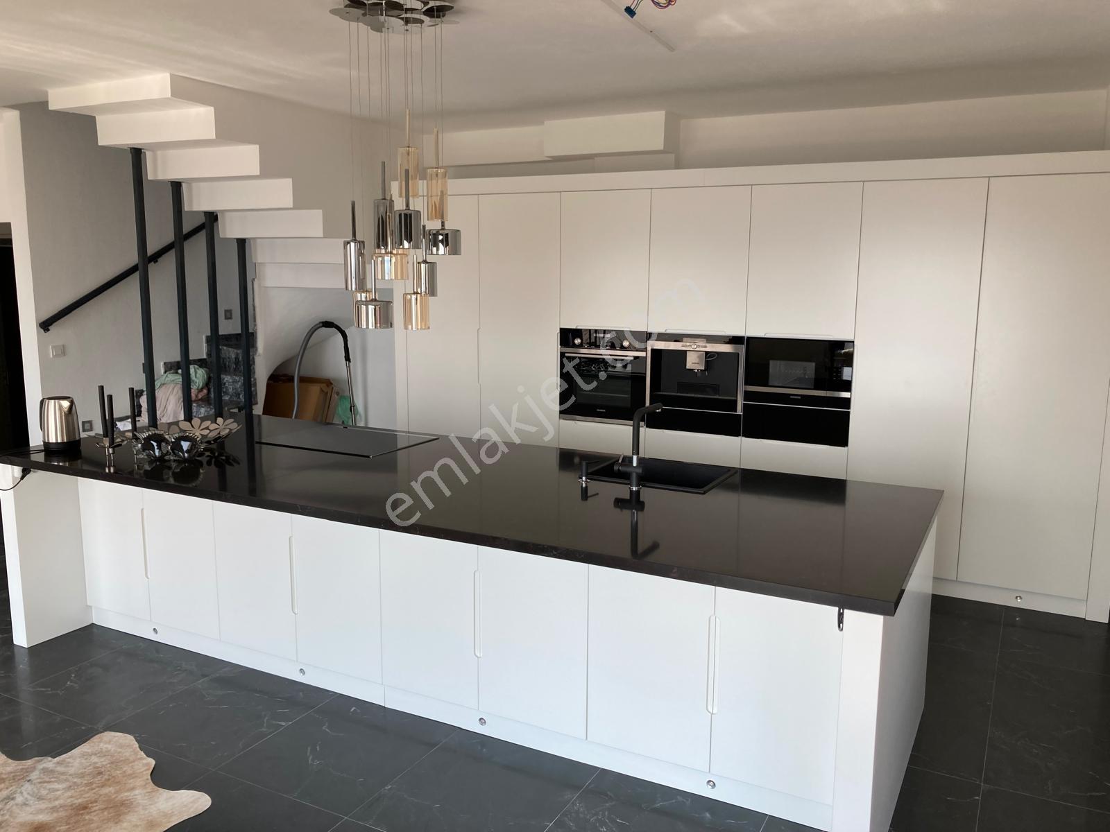 Bodrum Deniz Manzaralı Plajlı Sitede Müstakil Bahçeli Villa — fotoğraf 17